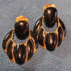 Elegant TAT Brand Vintage Black and Gold Earrings Pierced 1.5" Lenth